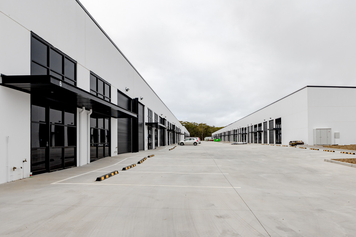 R2 3787705 Bennetts Green 2025 09 03 150802 | Commercial Collective