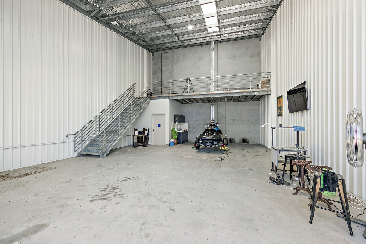 R2-4792212-Mayfield-West-2025-12-08-124926-2