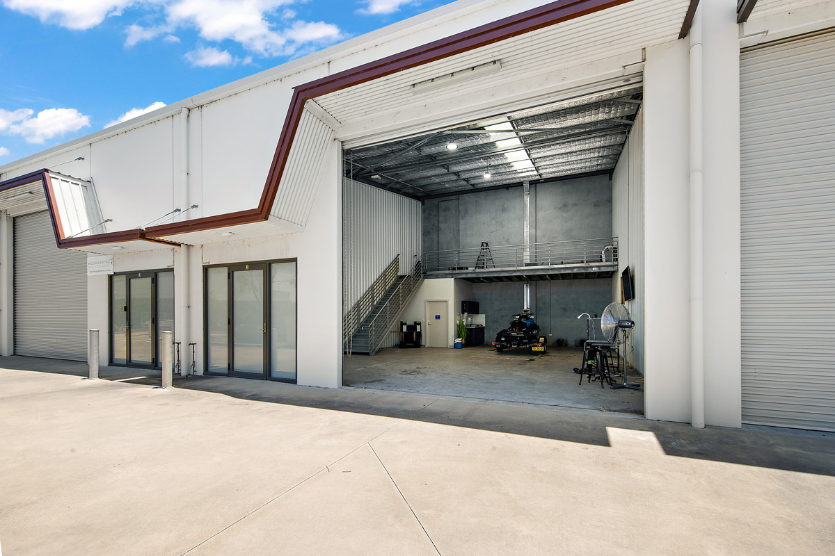 R2 4792212 Mayfield West 2025 12 08 124926 | Commercial Collective