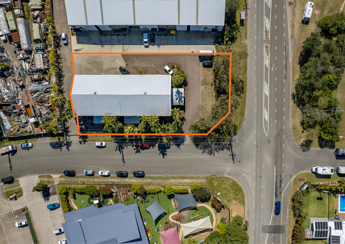 R2-4275947-Redhead-2026-02-10-090736-1