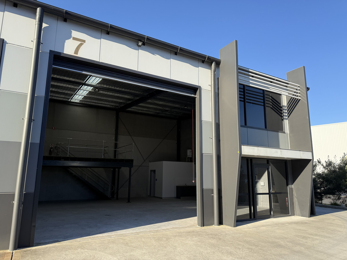 R2 4684346 Mayfield West 2026 02 10 091247 | Commercial Collective